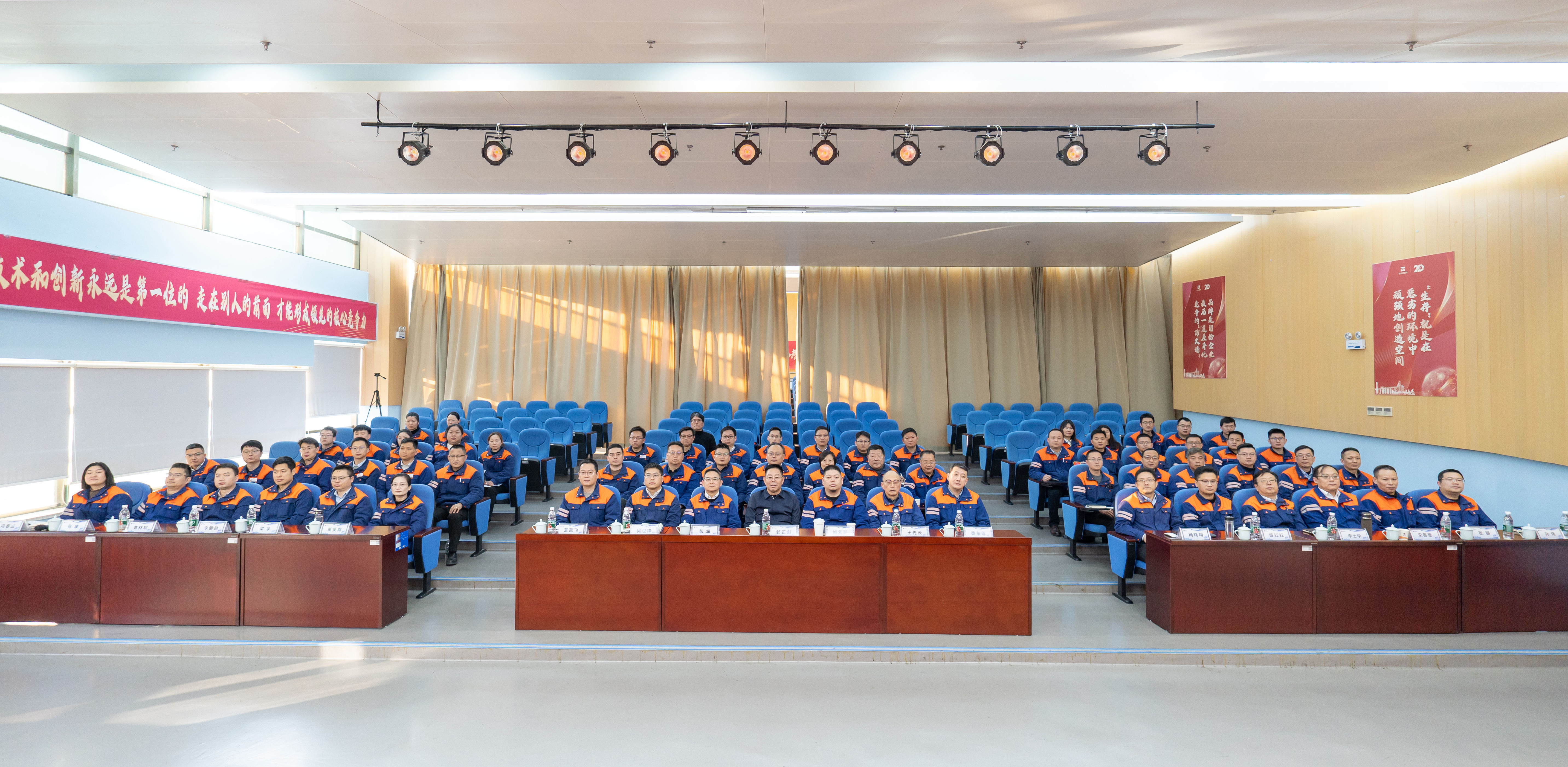 15bfac16-d8f1-49e9-aff5-f501b69e409e